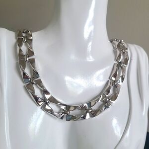 Vintage TRIFARI Designer Silver Tone Chunky Chain Link Choker Statement Necklace